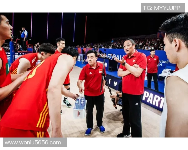 山东男排与江苏男排激战正酣谁能在这场较量中笑到最后